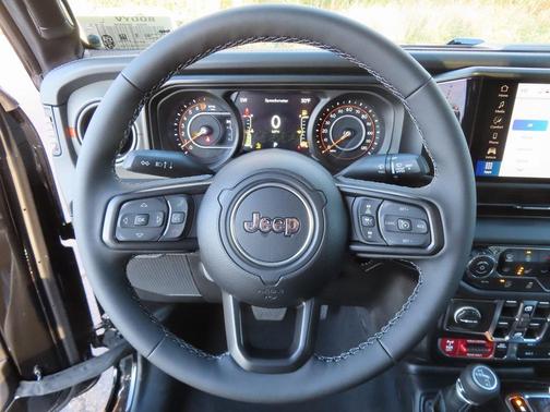 2026 Jeep Gladiator Mojave 4x4