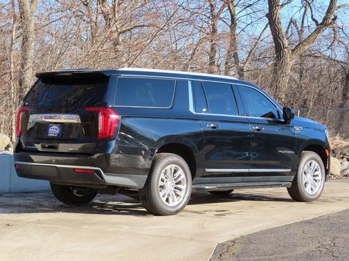 2021 GMC Yukon XL SLT
