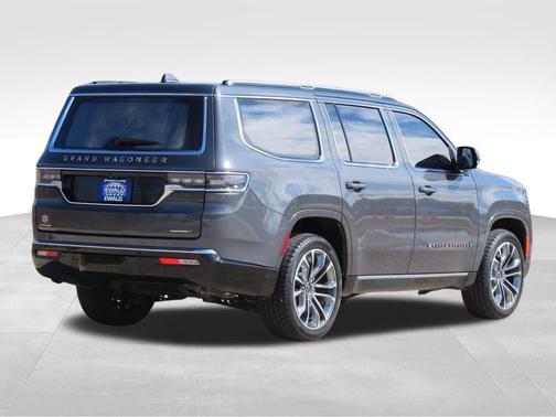 Baltic Gray Metallic Clearcoat 2023 Jeep Grand Wagoneer Series III 4x4