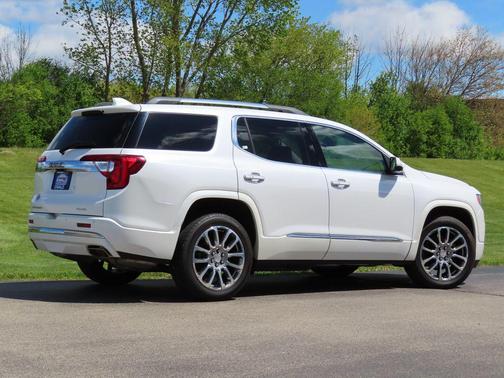 White Frost Tricoat 2022 GMC Acadia Denali
