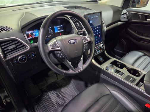 Black Metallic 2023 Ford Edge SEL