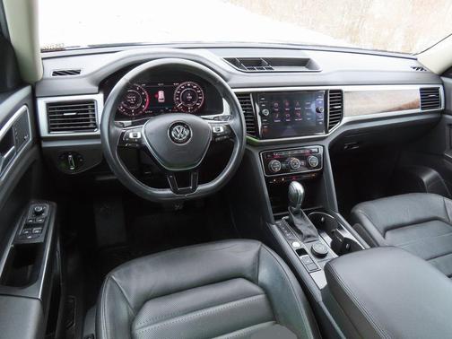 2019 Volkswagen Atlas 3.6L SEL Premium