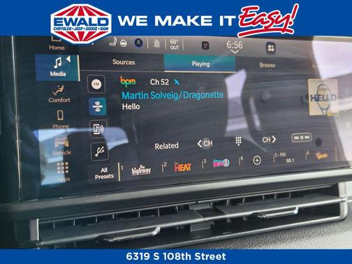 Black Clearcoat 2026 Jeep Gladiator Willys 4x4