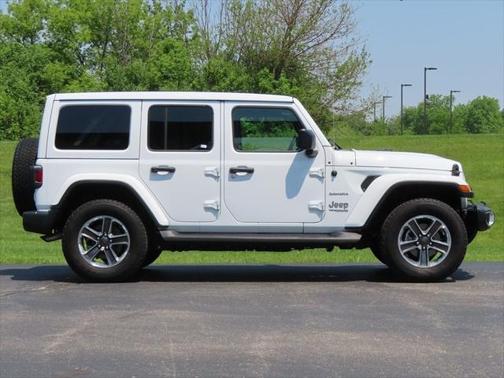 2022 Jeep Wrangler Unlimited Sahara 4x4