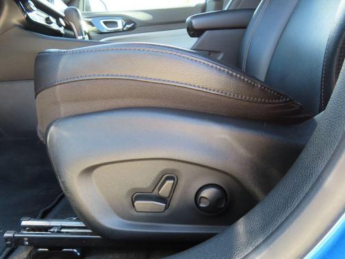 Hydro Blue Pearlcoat 2024 Jeep Compass Limited
