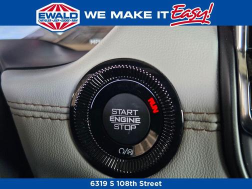 Red Hot Pearlcoat 2026 Jeep Compass Limited