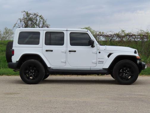Bright White 2023 Jeep Wrangler 4-Door Sahara