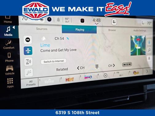 Bright White Clearcoat 2026 Jeep Gladiator Willys 4x4