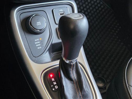 Redline Pearlcoat 2018 Jeep Compass Latitude