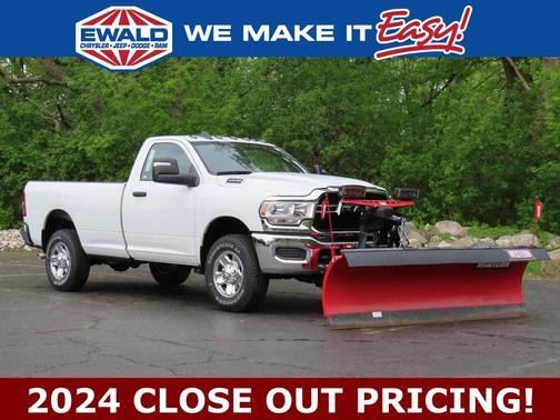 2024 RAM 2500 Tradesman Regular Cab 4x4 8' Box