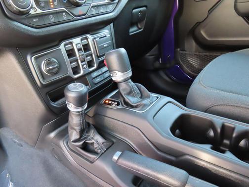 Reign 2026 Jeep Wrangler Sport S