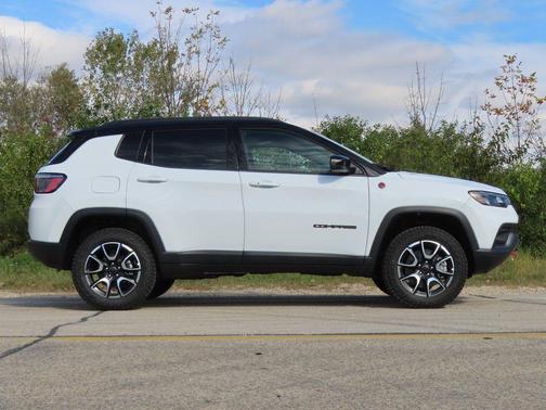 2026 Jeep Compass Trailhawk