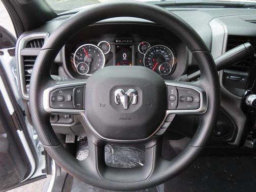 2026 RAM 3500 Tradesman Regular Cab 4x4 8' Box