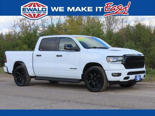2023 RAM 1500 Laramie Crew Cab 4x4 57' Box