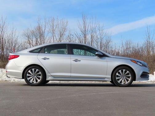 2016 Hyundai SONATA Sport