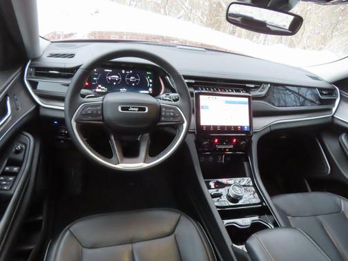 Velvet Red Pearlcoat 2022 Jeep Grand Cherokee 4xe Base