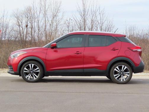2020 Nissan Kicks SV
