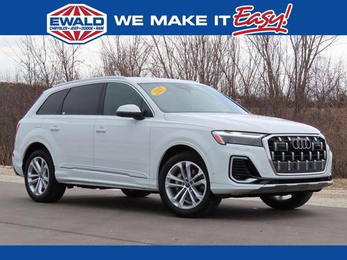 2025 Audi Q7 55 Premium Plus