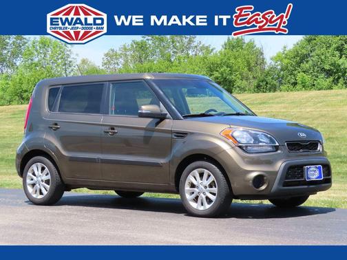 Moss Metallic 2013 Kia Soul +