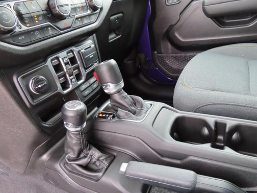 Reign 2026 Jeep Wrangler Sport S