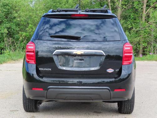 Mosaic Black Metallic 2017 Chevrolet Equinox 1LT