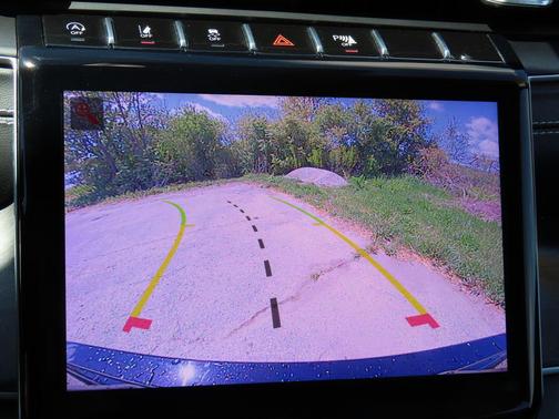 Diamond Black Crystal Pearlcoat 2023 Jeep Grand Cherokee Limited