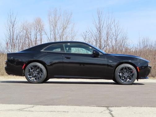 Diamond Black Crystal Pearlcoat 2026 Dodge Charger R/T