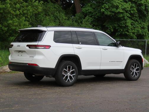Bright White Clearcoat 2024 Jeep Grand Cherokee L Limited