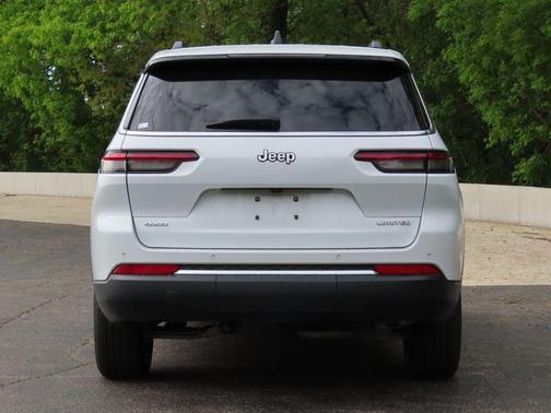 Bright White Clearcoat 2024 Jeep Grand Cherokee L Limited