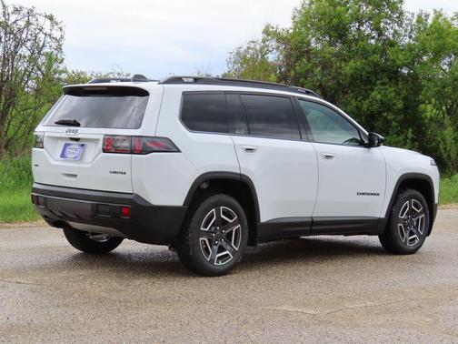Bright White Clearcoat 2026 Jeep Cherokee Limited
