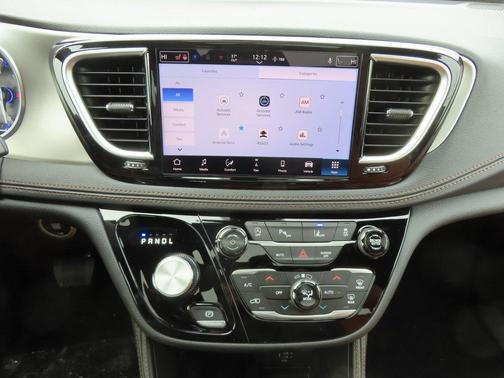 2026 Chrysler Pacifica L