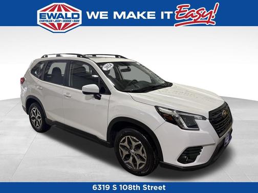 Crystal White Pearl 2024 Subaru Forester Premium