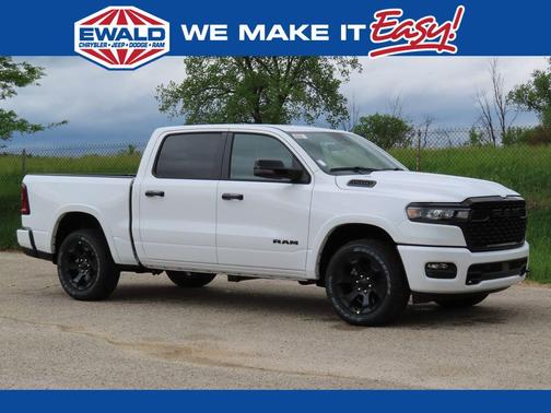 Bright White Clearcoat 2026 RAM 1500 Big Horn/Lone Star