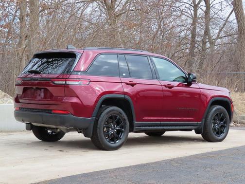 2024 Jeep Grand Cherokee Altitude