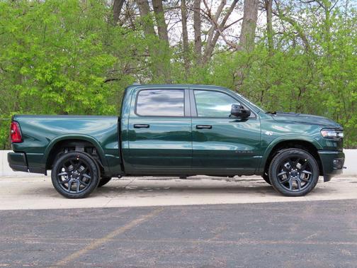 Serrano Green Metallic 2026 RAM 1500 Laramie