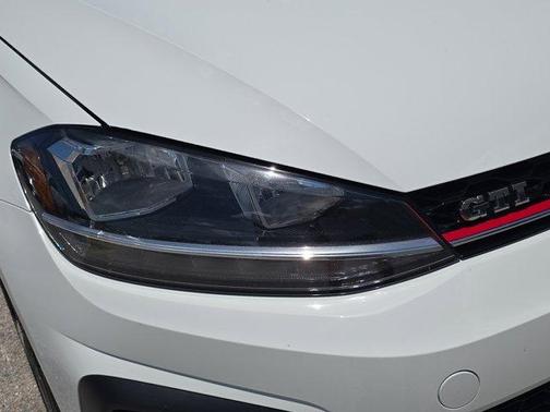 2018 Volkswagen Golf GTI 2.0T S 4-Door