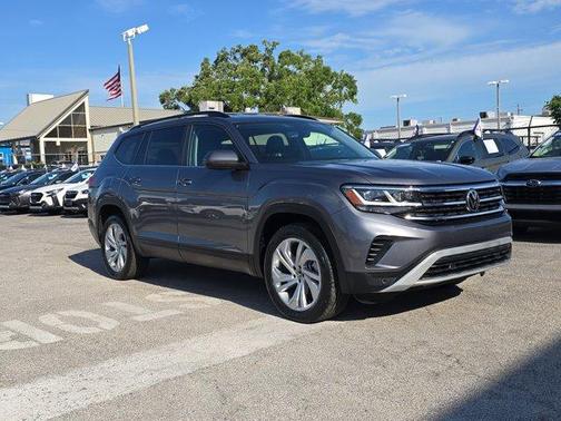 2022 Volkswagen Atlas 3.6L SE w/Technology