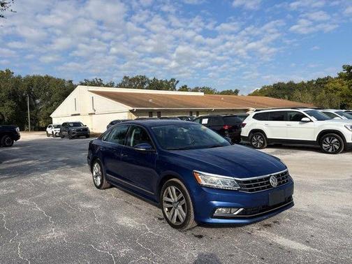 2017 Volkswagen Passat 1.8T SEL Premium