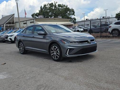 2025 Volkswagen Jetta 1.5T SE