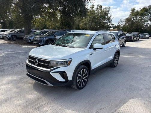 2022 Volkswagen Taos 1.5T SE