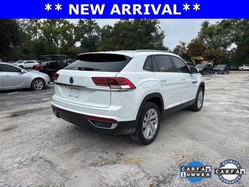 2022 Volkswagen Atlas Cross Sport 2.0T SE w/Technology