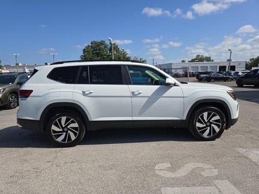 2025 Volkswagen Atlas 2.0T SE w/Technology