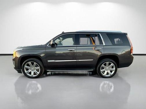 Dark Granite Metallic 2017 Cadillac Escalade Luxury