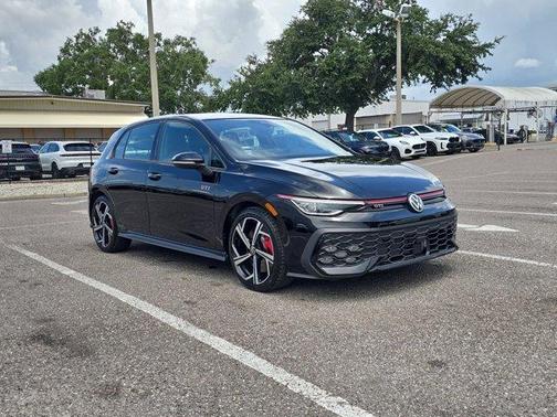 2025 Volkswagen Golf GTI 2.0T SE