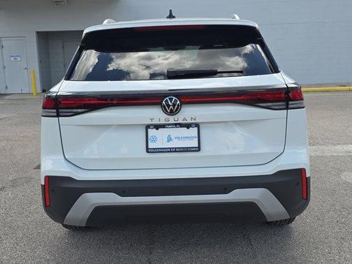 2025 Volkswagen Tiguan 2.0T S