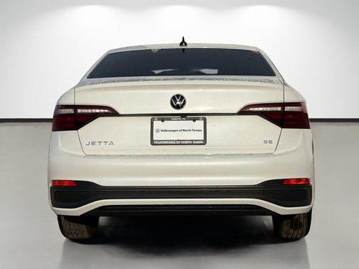 Opal White Pearl Effect 2024 Volkswagen Jetta 1.5T SE
