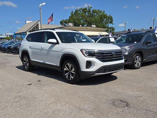 2025 Volkswagen Atlas 2.0T SE