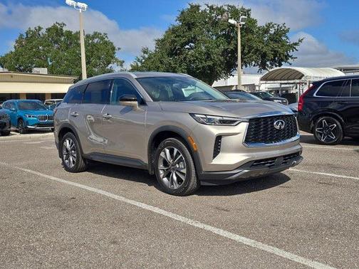 2022 INFINITI QX60 Luxe