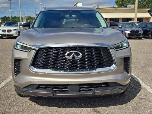 2022 INFINITI QX60 Luxe