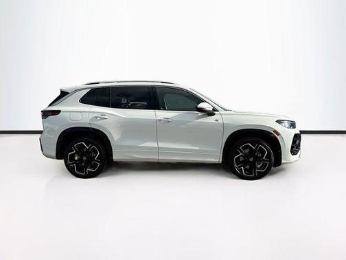 2026 Volkswagen Tiguan 2.0T SEL